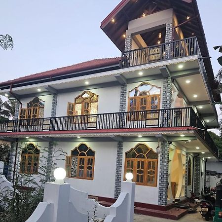 J & J Homestay Jaffna Exterior foto